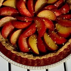 pluot pistachio tart